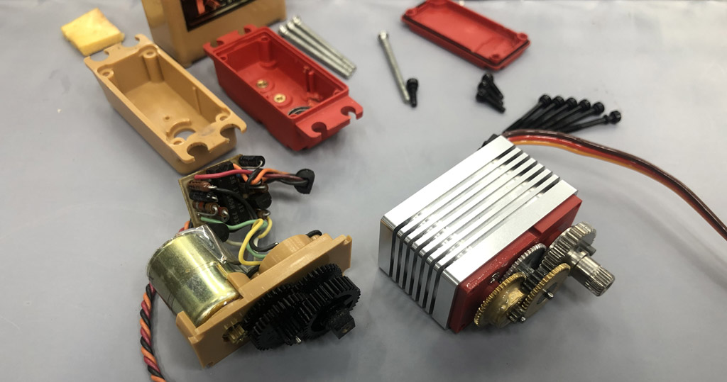 Kraft servo and ProModeler showing the gears