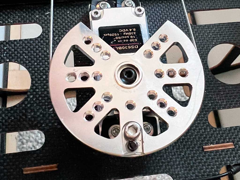 Close up of ProModeler PDRS50PP-25T installed within a model's structure.