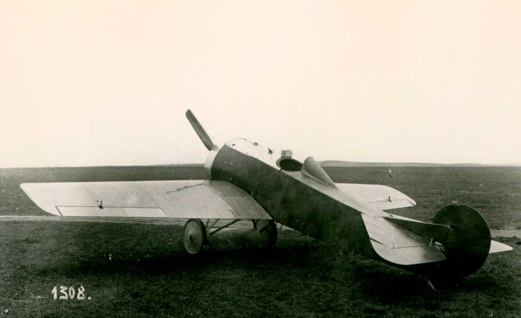 By Collectie Van Beek - https://nimh-beeldbank.defensie.nl/foto-s/detail/b929dcb9-9956-250e-802b-38e8054803f3/media/a461e6ad-c21e-afc5-9842-b5a9f400d29b, CC0, https://commons.wikimedia.org/w/index.php?curid=130739363