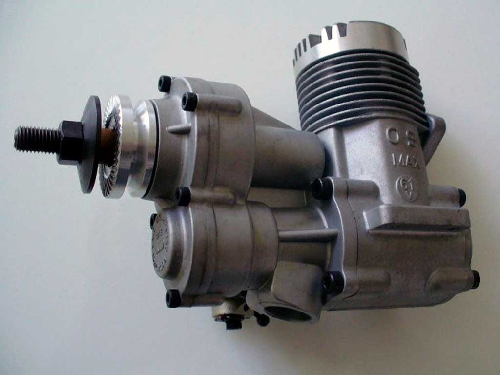 Close of of OS MAX C2 geared reduction drive .61 engine