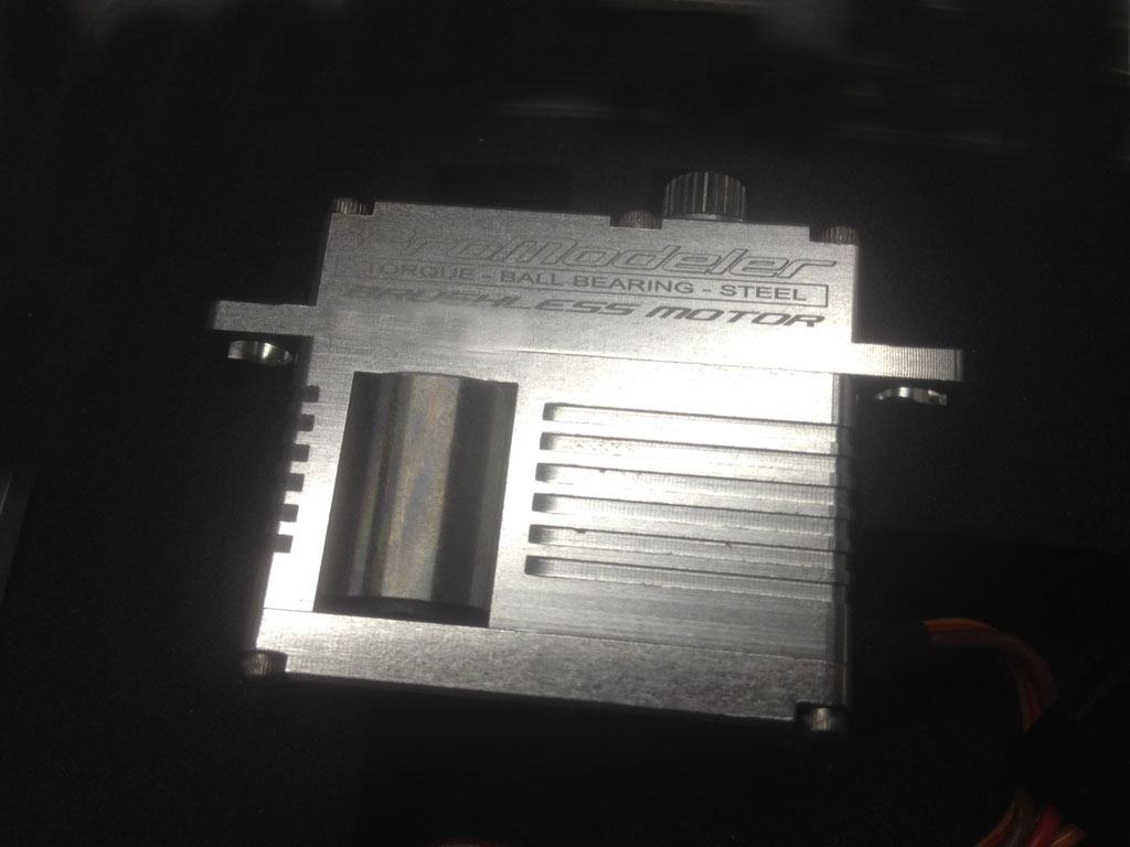Image showing the aluminum case of a ProModeler DS205BLHV servo