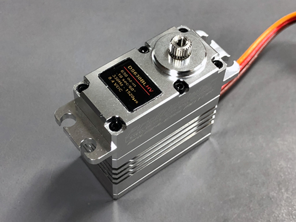 Close up photo of ProModeler DS630BLHV, considered by experiencd modelers to be the worlds best in class amongst +600oz-in servos
