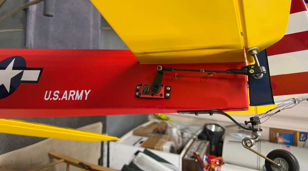 Image showing a ProModeler DS180DLHV servo installed for the elevator in the Dragon Lady