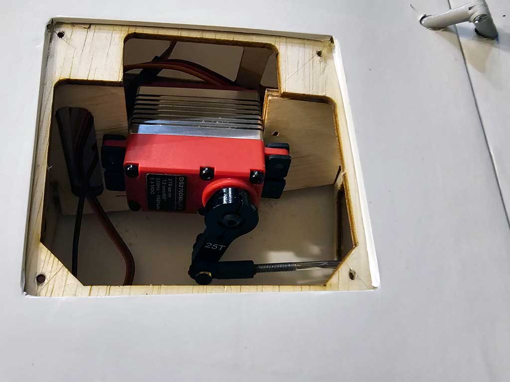 Side mounted and secured to a false rib, you'll appreciate the include Allen drive screws