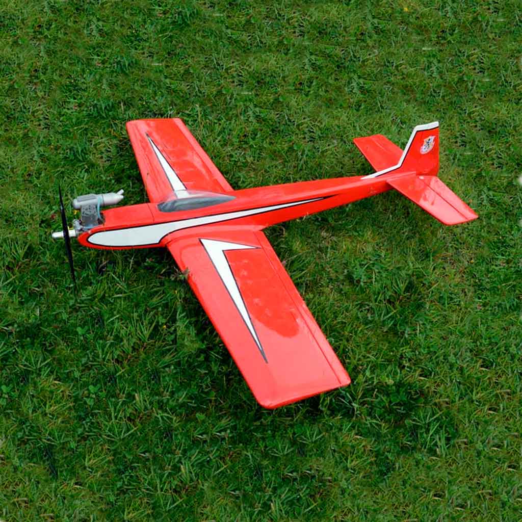 Wide shot of a Joe Bridi Kaos finished in the now classic red with white color scheme.