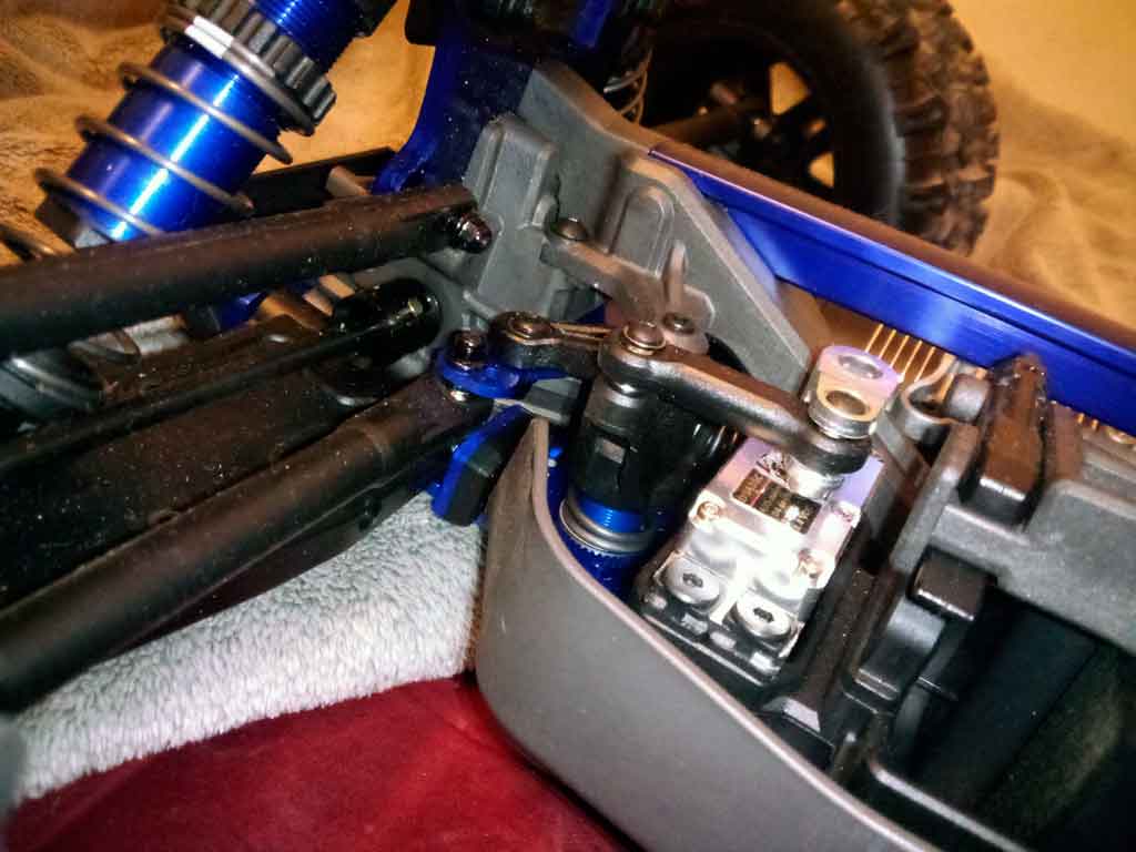 Installed servo and arm