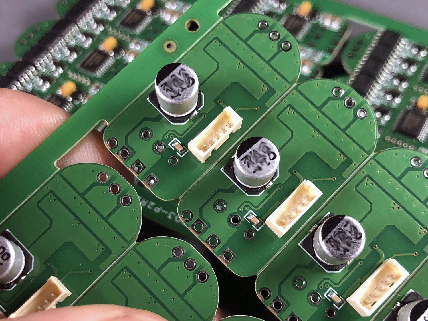 Close up photo of ProModeler DS930BLHV circuit board before potting compound
